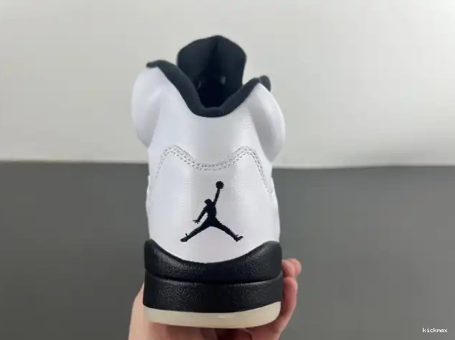Cheap MAX RETRO 'WHITE AIR JORDAN DD0587-110 5 BLACK' 0502